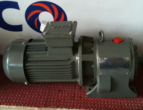 Picture of Motơ giảm tốc bánh răng Teco 3 HP 6 pole tỷ số truyền 1/10