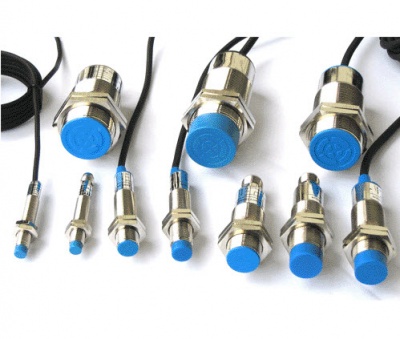 Picture of Cảm biến từ XS2M18NA370