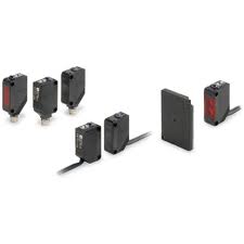 Picture of Cảm Biến quang điện phản xạ gương.Omron E3Z 12~24VDC