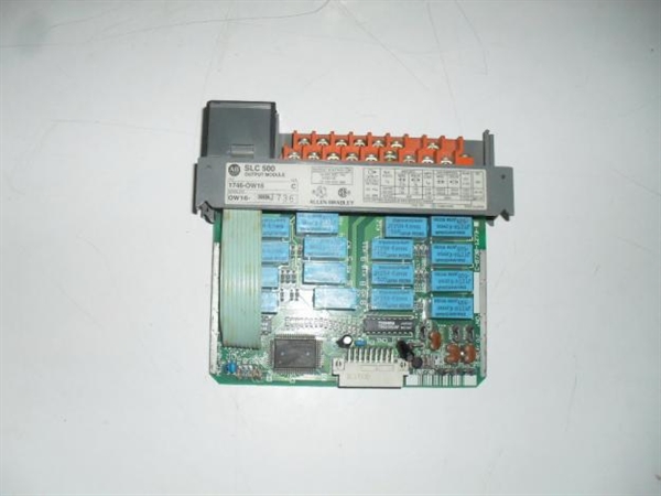 Picture of Bộ ngõ ra số Allen bradley 1746-IV32